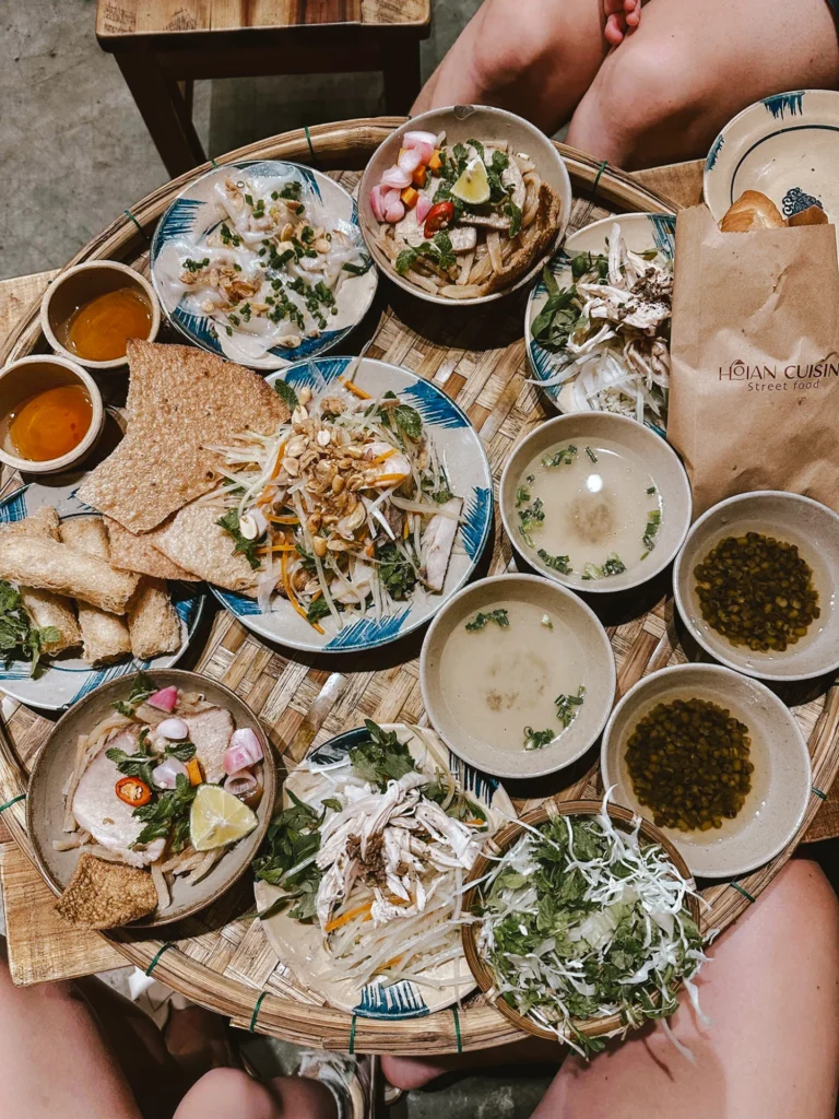 Bij Hoi An Cuisine Restaurant eet je traditionele Vietnamese gerechten