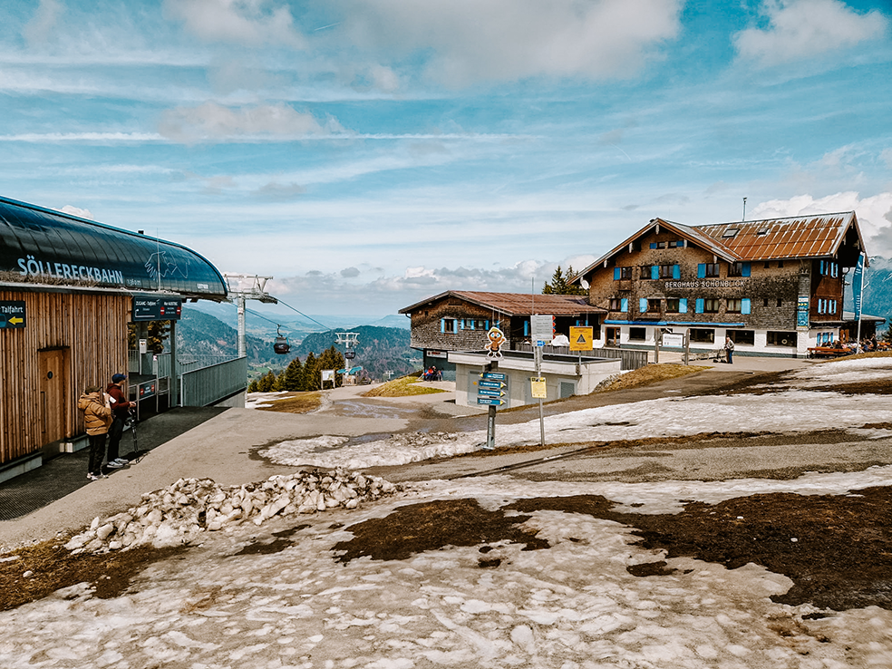 Boven aan de lift Söllereckbahn in Oberstdorf