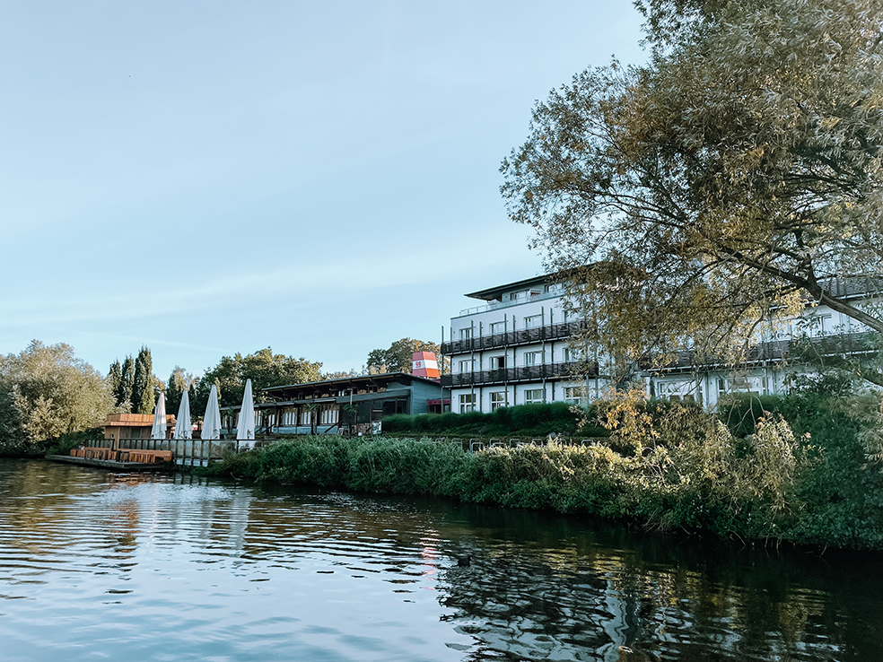 Pier 99 ligt direct aan de Vechtesee