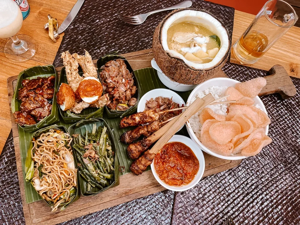 Indische rijsttafel in Sanur